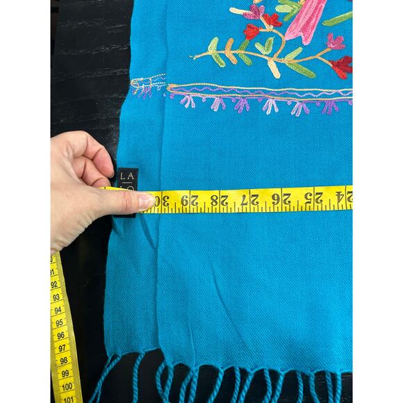 LA LO LA- Vibrant Blue embroidered Shawl with tassels-  80x30" preowned birds - Picture 5 of 9